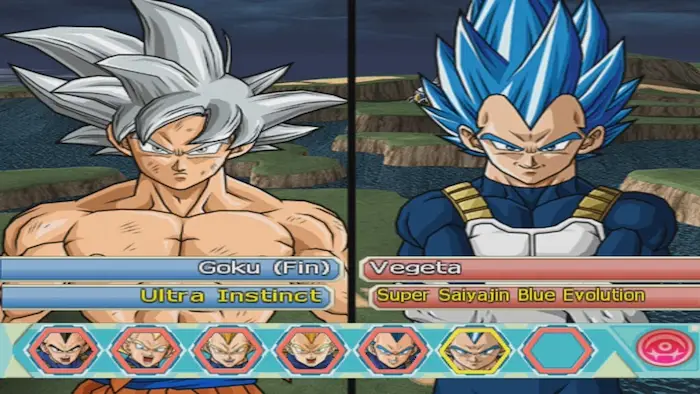 Goku Ultra Instinto VS Vegeta Super Saiyajin Blue Evolution en DBZBT4