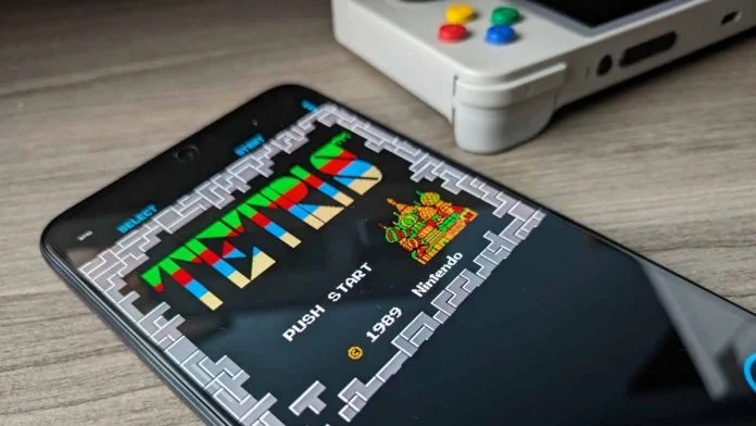 Cómo jugar al Tetris de NES en móviles